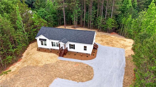 2591 Hopewell Friends Road, Asheboro, NC 27205