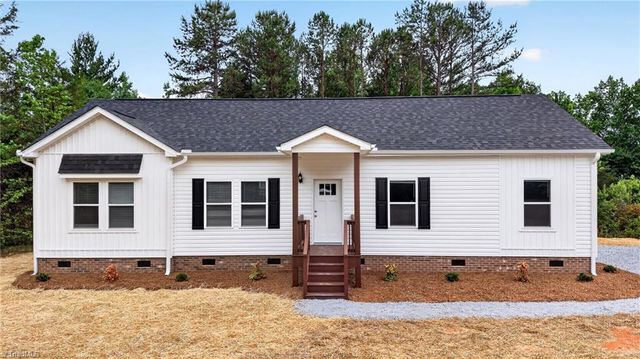 2591 Hopewell Friends Road, Asheboro, NC 27205