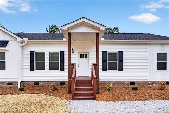 2591 Hopewell Friends Road, Asheboro, NC 27205