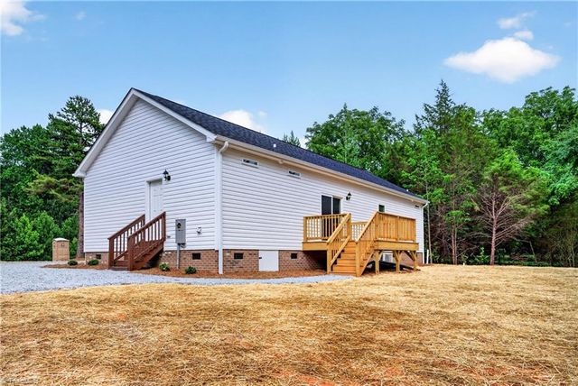 2591 Hopewell Friends Road, Asheboro, NC 27205