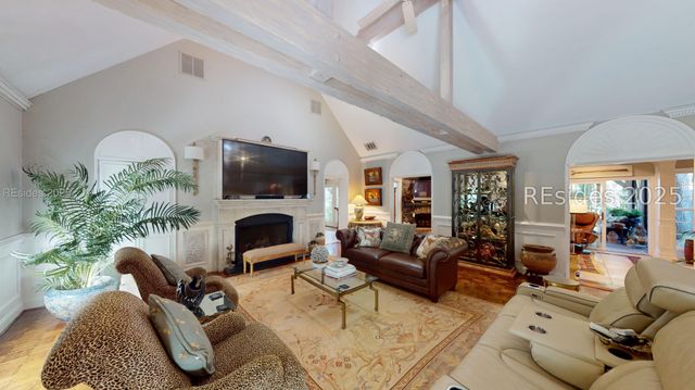 22 Sovereign Dr, Hilton Head Island, SC 29928