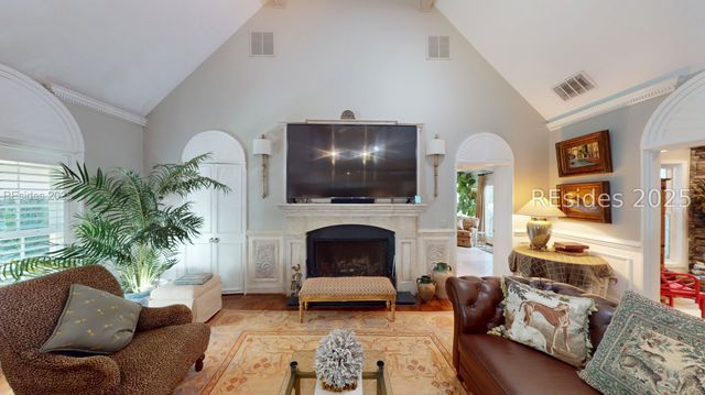 22 Sovereign Dr, Hilton Head Island, SC 29928