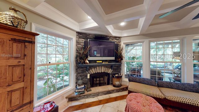 22 Sovereign Dr, Hilton Head Island, SC 29928