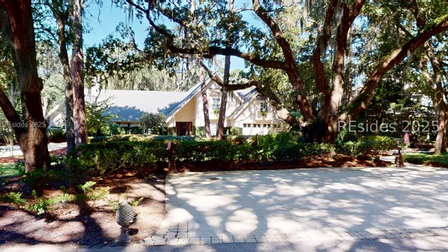 22 Sovereign Dr, Hilton Head Island, SC 29928