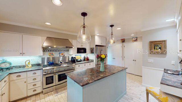 22 Sovereign Dr, Hilton Head Island, SC 29928