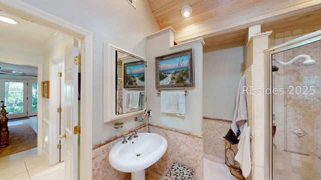 22 Sovereign Dr, Hilton Head Island, SC 29928