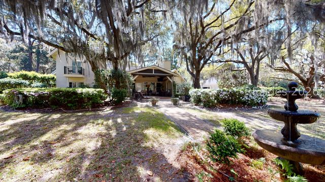 22 Sovereign Dr, Hilton Head Island, SC 29928