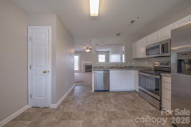 3003 Fairglen Road, Charlotte, NC 28269