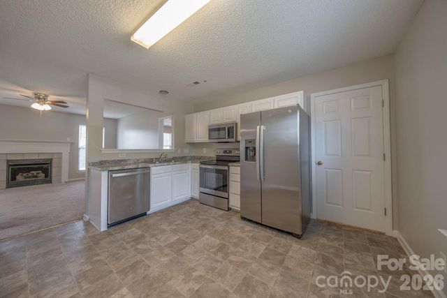 3003 Fairglen Road, Charlotte, NC 28269