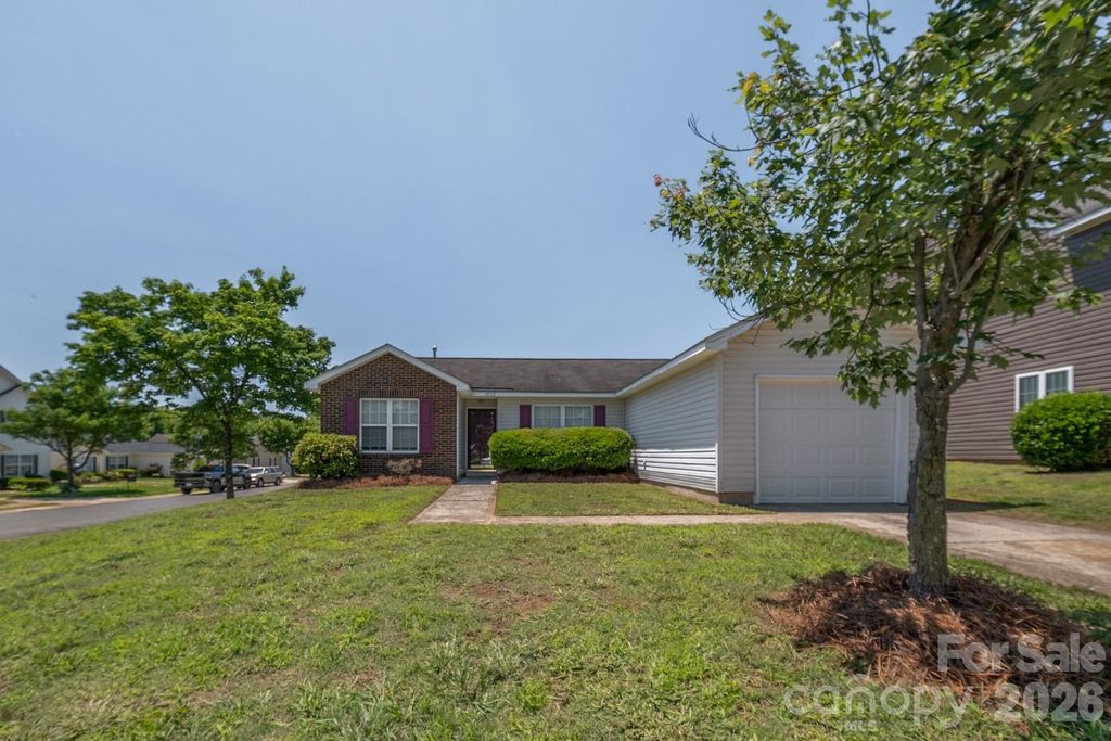 3003 Fairglen Road, Charlotte, NC 28269