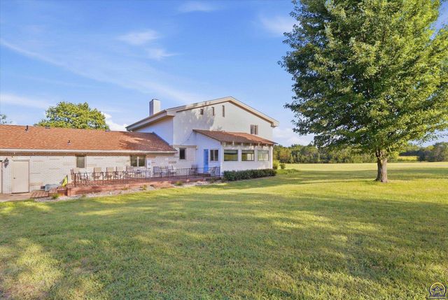 2929 SW Lagito DR, Topeka, KS 66614