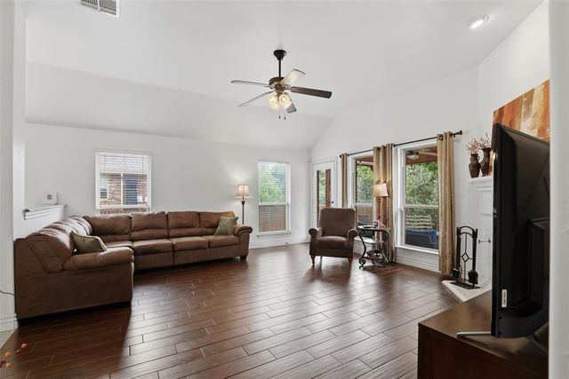 641 Branch Line Road, Yukon, OK 73099
