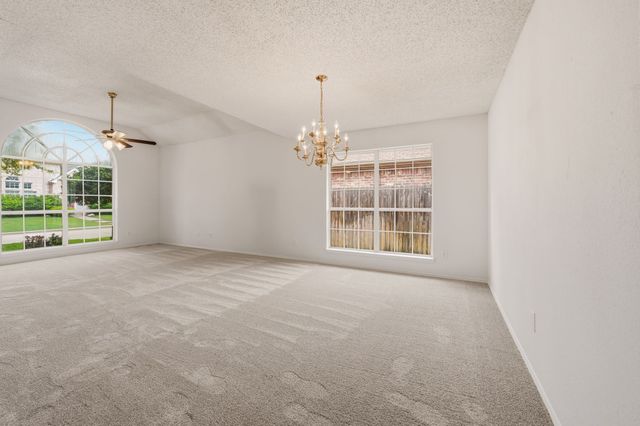 6916 Indiana Avenue, Fort Worth, TX 76137