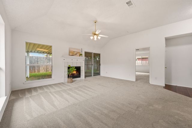 6916 Indiana Avenue, Fort Worth, TX 76137
