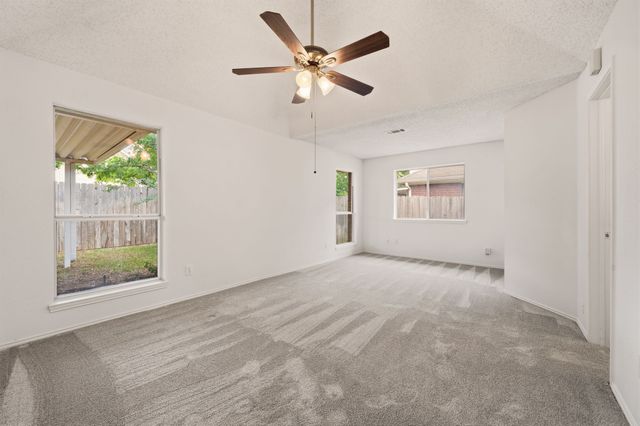 6916 Indiana Avenue, Fort Worth, TX 76137