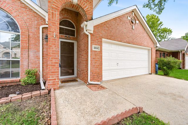 6916 Indiana Avenue, Fort Worth, TX 76137