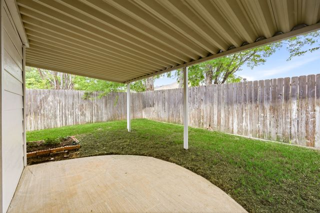 6916 Indiana Avenue, Fort Worth, TX 76137