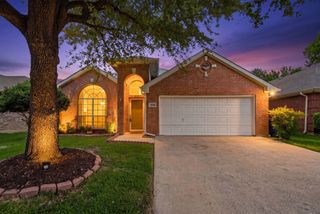 6916 Indiana Avenue, Fort Worth, TX 76137