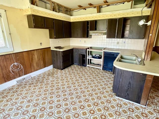 906 20th STREET, Two Rivers, WI 54241