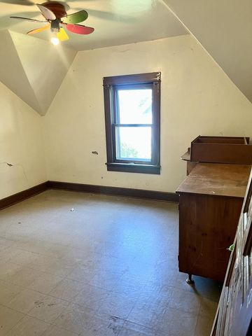 906 20th STREET, Two Rivers, WI 54241
