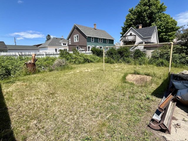 906 20th STREET, Two Rivers, WI 54241