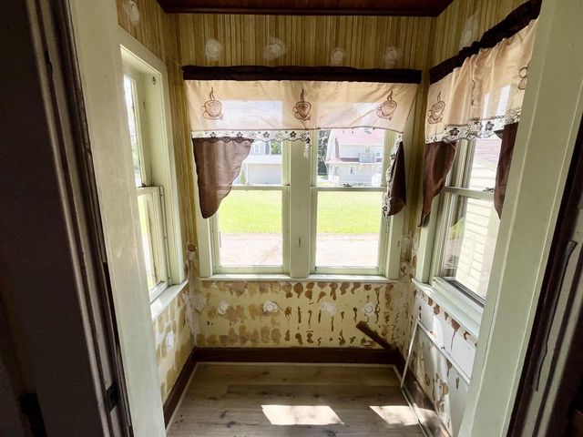 906 20th STREET, Two Rivers, WI 54241