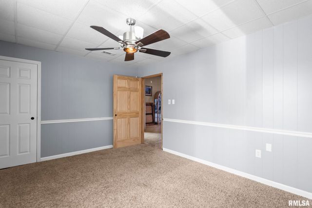 240 N WASHINGTON Street, Taylorville, IL 62568