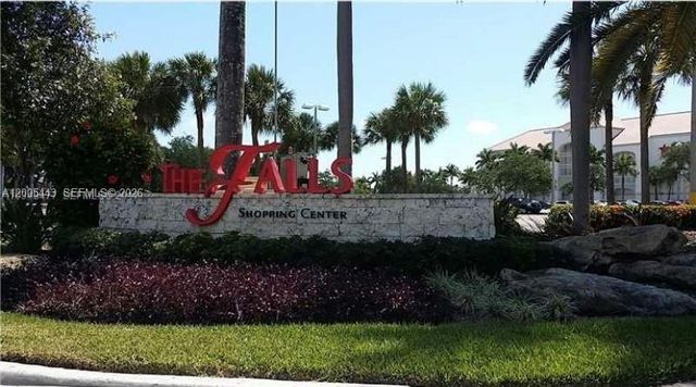 9006 SW 137th St 18, Miami, FL 33176