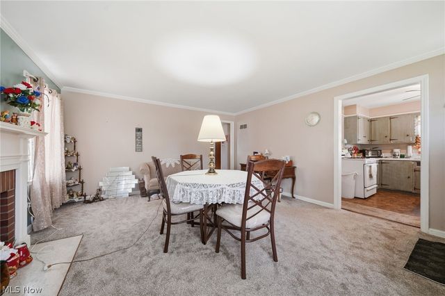 36 N Pearl Street, Columbiana, OH 44408