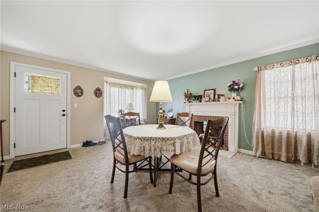 36 N Pearl Street, Columbiana, OH 44408