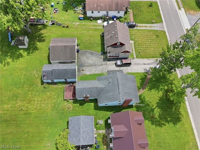 36 N Pearl Street, Columbiana, OH 44408