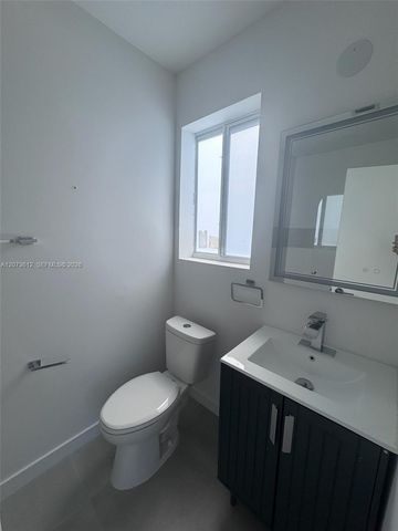 2855 Royal Palm Avenue 4, Miami Beach, FL 33140
