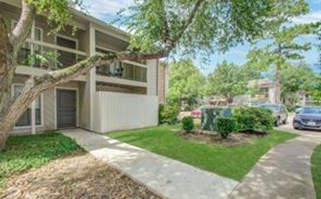 17331 Red Oak Drive 45, Houston, TX 77090