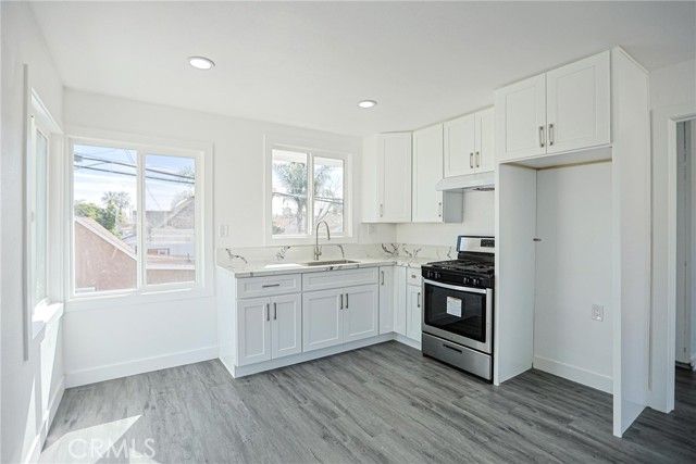 440 W Holt, Pomona, CA 91768