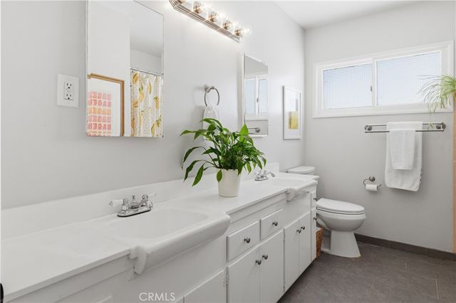 829 Lees, Long Beach, CA 90815