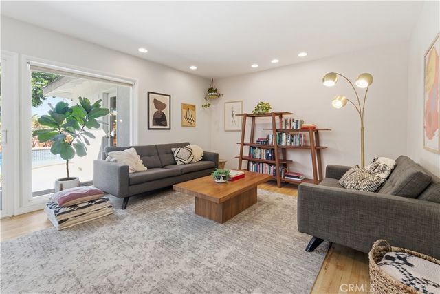 829 Lees, Long Beach, CA 90815
