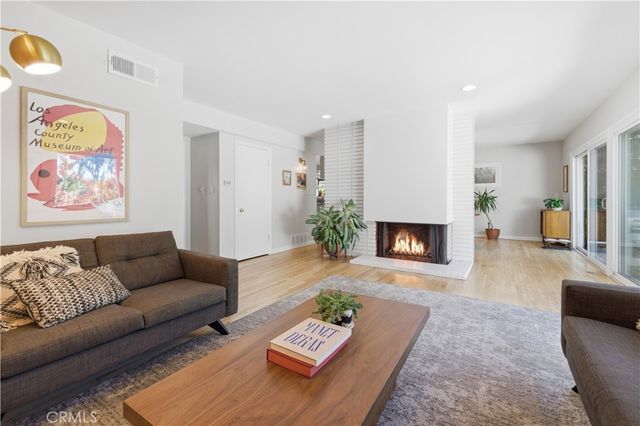 829 Lees, Long Beach, CA 90815