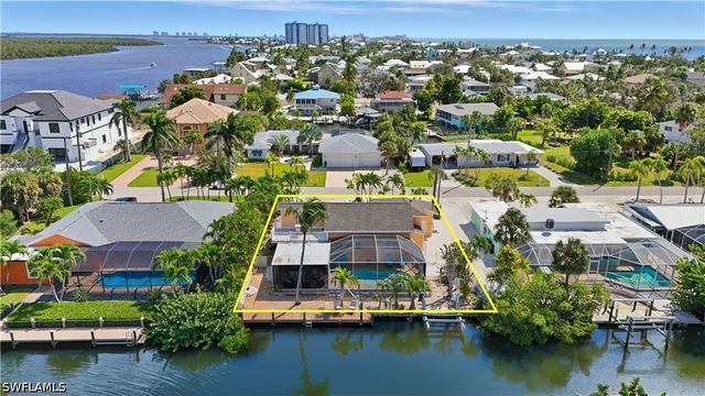 421 Connecticut ST, Fort Myers Beach, FL 33931