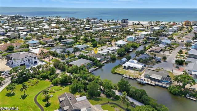 421 Connecticut ST, Fort Myers Beach, FL 33931