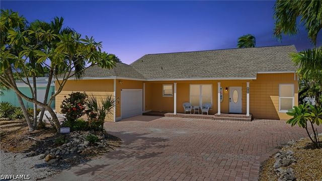 421 Connecticut ST, Fort Myers Beach, FL 33931