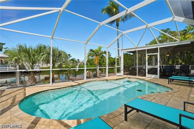 421 Connecticut ST, Fort Myers Beach, FL 33931