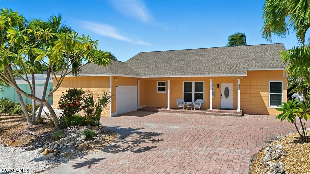 421 Connecticut ST, Fort Myers Beach, FL 33931