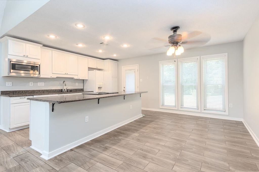 7153 TULIP TRAIL DR, Memphis, TN 38133