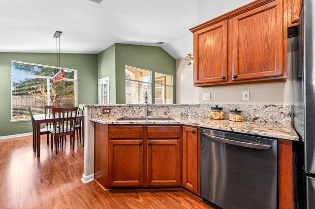 216 Trolleybell Ct, Roseville, CA 95747