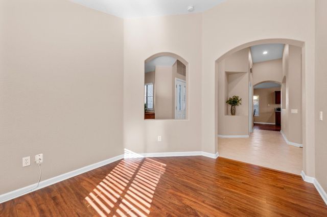 216 Trolleybell Ct, Roseville, CA 95747