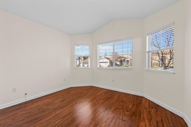 216 Trolleybell Ct, Roseville, CA 95747