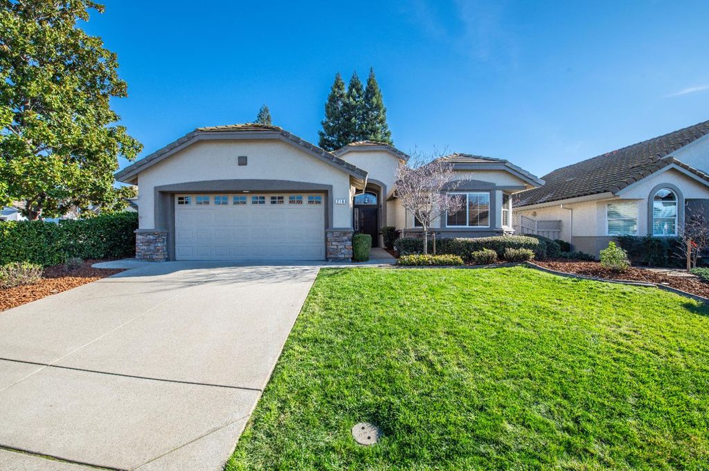 216 Trolleybell Ct, Roseville, CA 95747