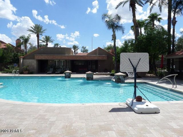 5122 E SHEA Boulevard 2011, Scottsdale, AZ 85254