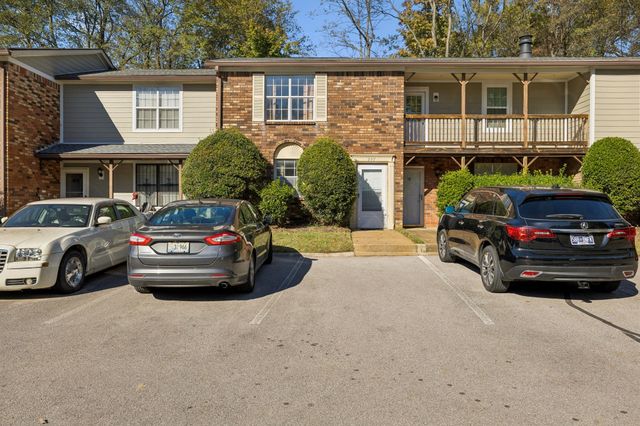 947 Coarsey Dr, Nashville, TN 37217