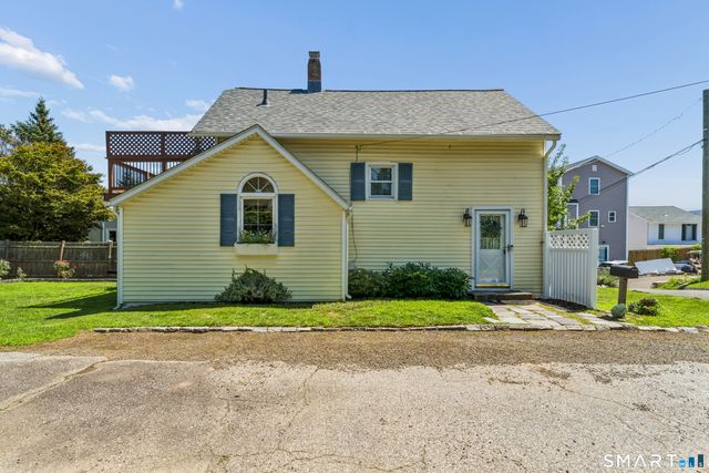 8 Paris Street, Milford, CT 06460